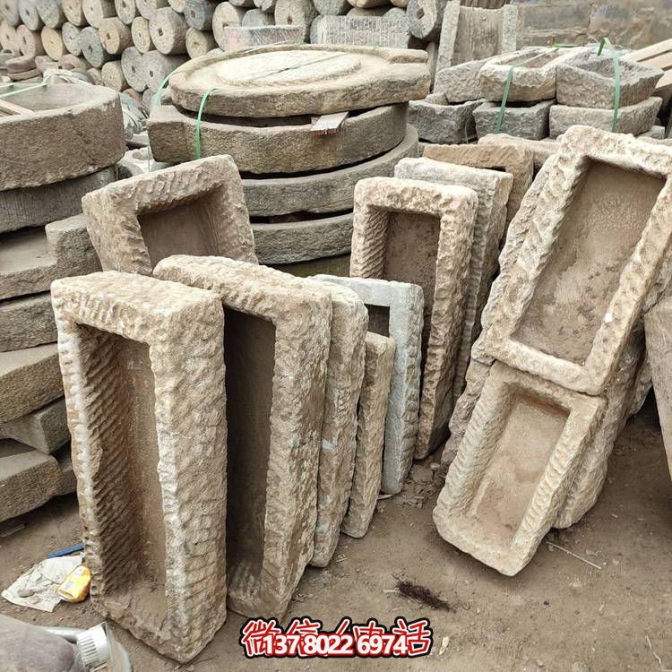 經典石雕老石槽，點綴青石園林景觀