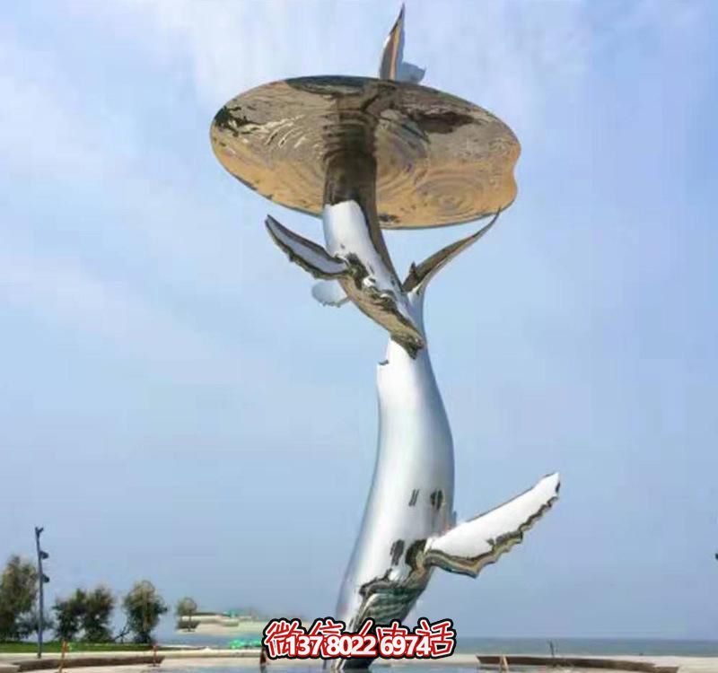 不銹鋼海豚雕塑，為戶外游泳添彩